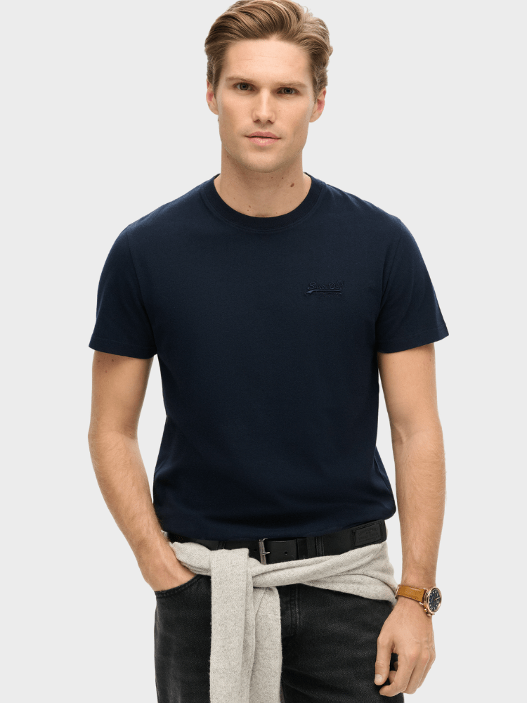 Organic Cotton Essential Logo Tshirt - Herre - Eclipse Navy - Gumpel & Co