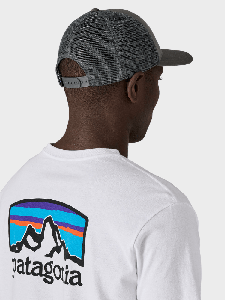Patagonia P6 Logo Trucker Cap - Unisex - Forge Grey (grå)