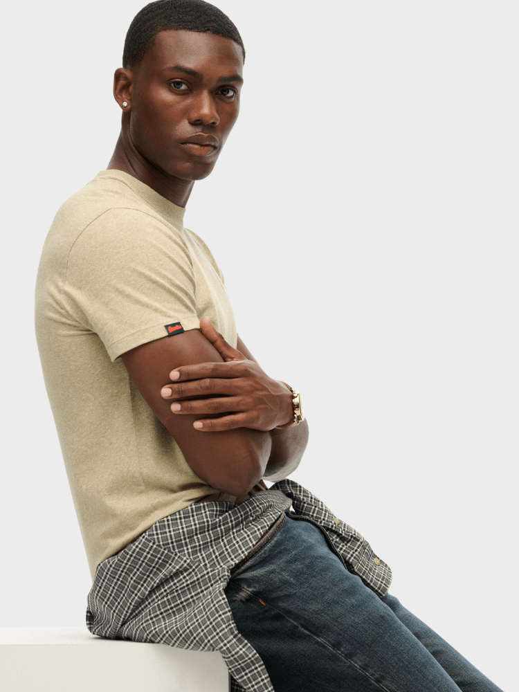 Organic Cotton Essential Logo Tshirt - Herre - Tan Brown Fleck Marl - Gumpel & Co