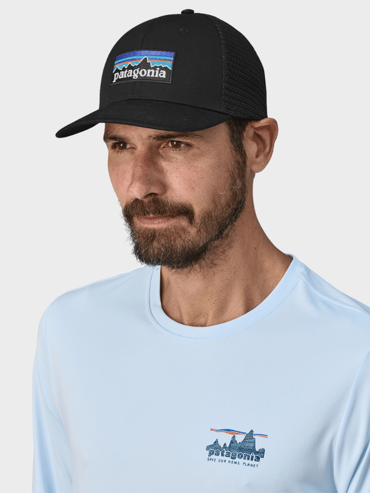 Patagonia P6 Logo Trucker Cap - Unisex - Black (sort)
