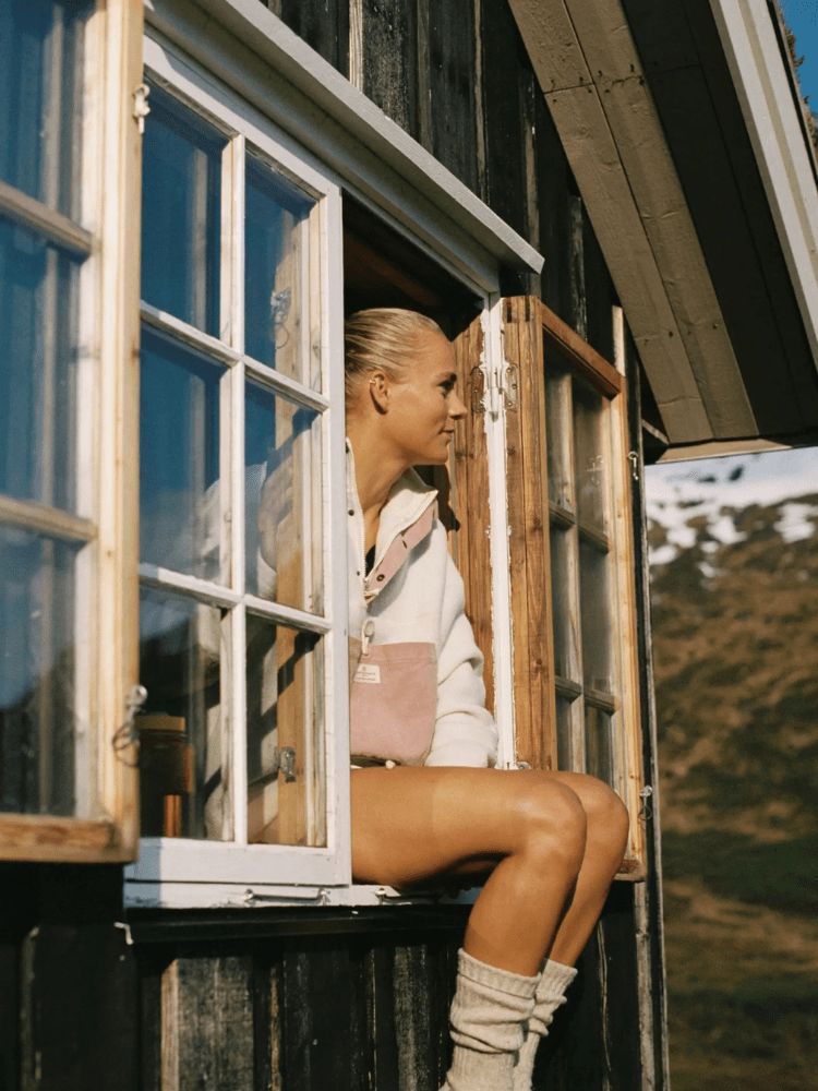 V Bond Cord Fleece - Dame - Natural / Red - Gumpel & Co