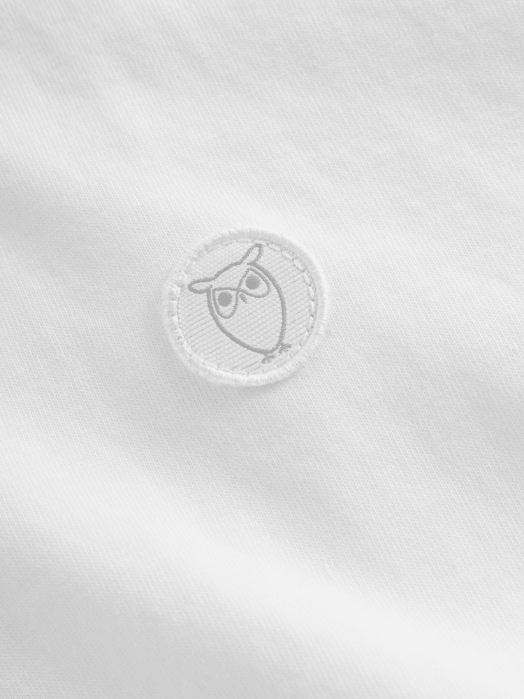 Badge T shirt - Herre - Bright White - Gumpel & Co