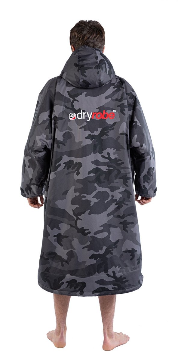 Advance Long Sleeve Surf Poncho - Voksne - Black Camo/Black - Gumpel & Co
