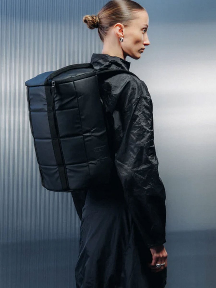 Roamer Duffel Pack 25L - Black Out - Gumpel & Co