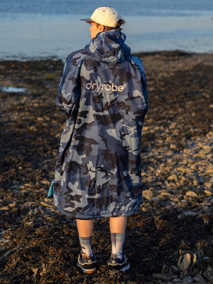 Advance Long Sleeve Surf Poncho - Voksne - Blue Camo/Blue - Gumpel & Co