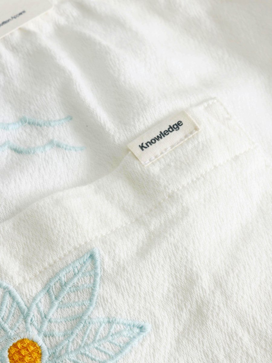 Men's - FIG LOOSE WITH EMBROIDERY SHORTS - Egret - Gumpel & Co