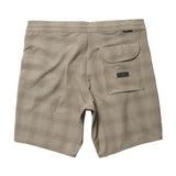 Solid Sets Print 18.5 Boardshorts | Men | Khaki