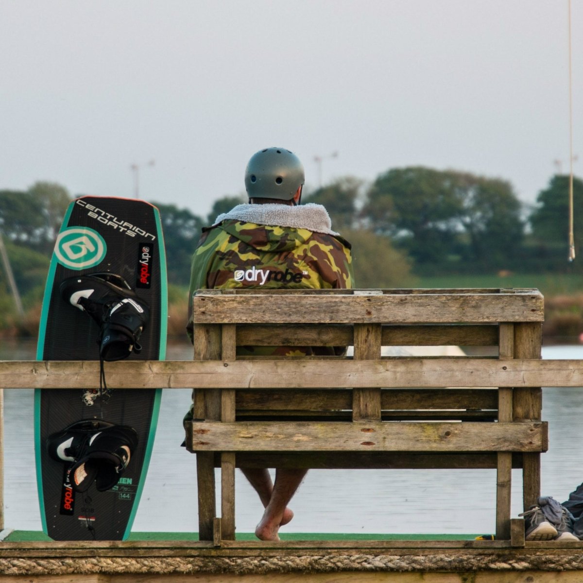 Advance Long Sleeve Surf Poncho | Voksne | Camo/Grey - Gumpel & Co