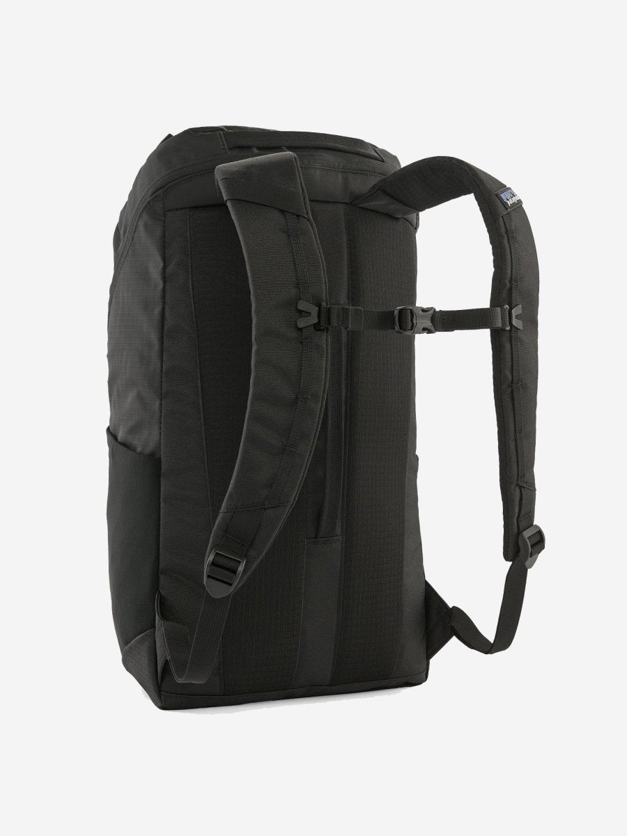 Black Hole Pack rygsæk 25L - Black - Gumpel & Co