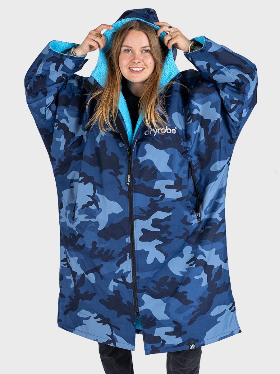 Advance Long Sleeve Surf Poncho - Voksne - Blue Camo/Blue - Gumpel & Co