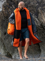 Advance Long Sleeve Surf Poncho - Voksne - Charc Grey/Orange