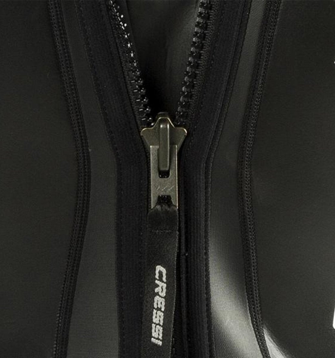 TRITON 1,5MM HERRE SVØMMEDRAGT - Gumpel & Co