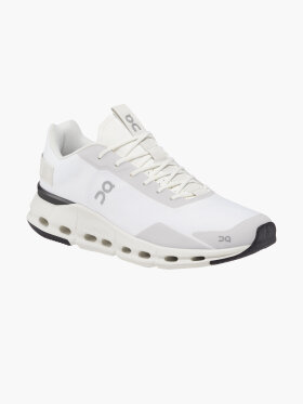 On - Men's Cloudnova Form Sneakers - Herre - White/Eclipse